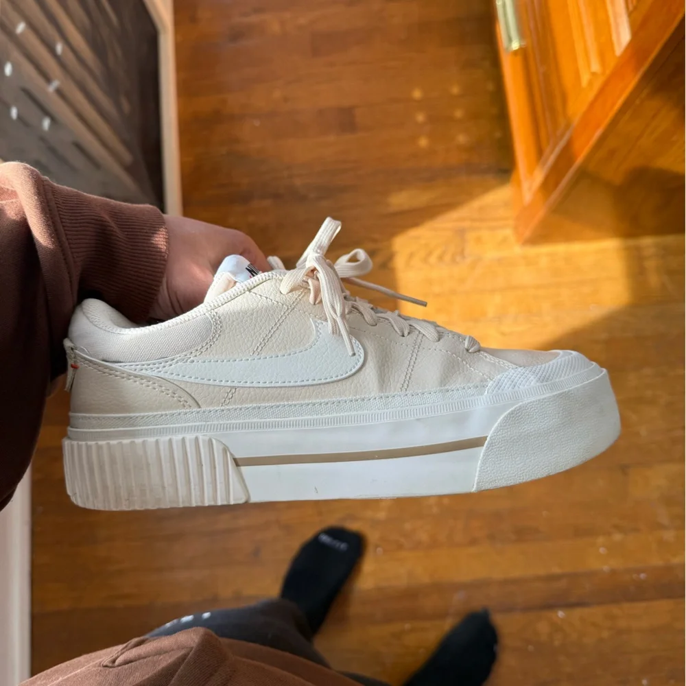 Men's Cream Sneakers - Picture 1 of 3
